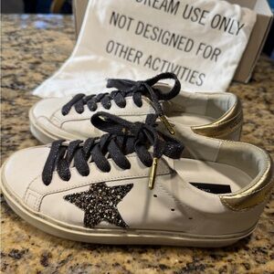 Golden Goose Women's Cream and Gold Sneakers with Black Star